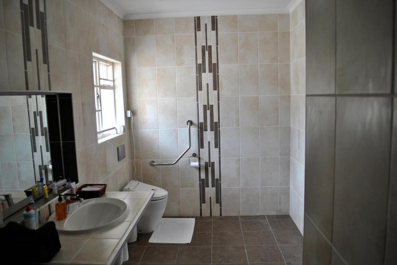 Cotswold House 2* Cape Town