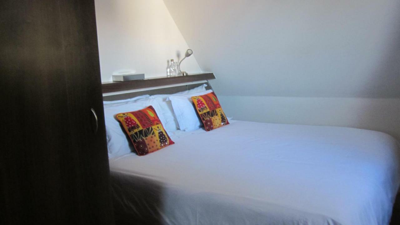 Cotswold House 2*